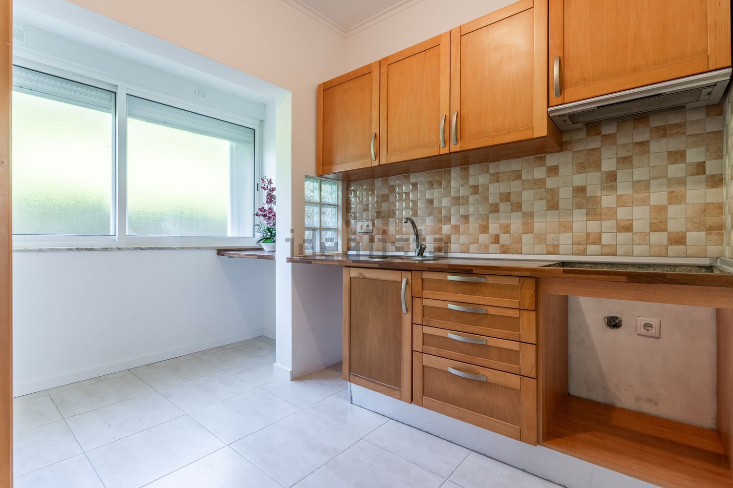 公寓 t2出售在Praça de Angola - 厨房