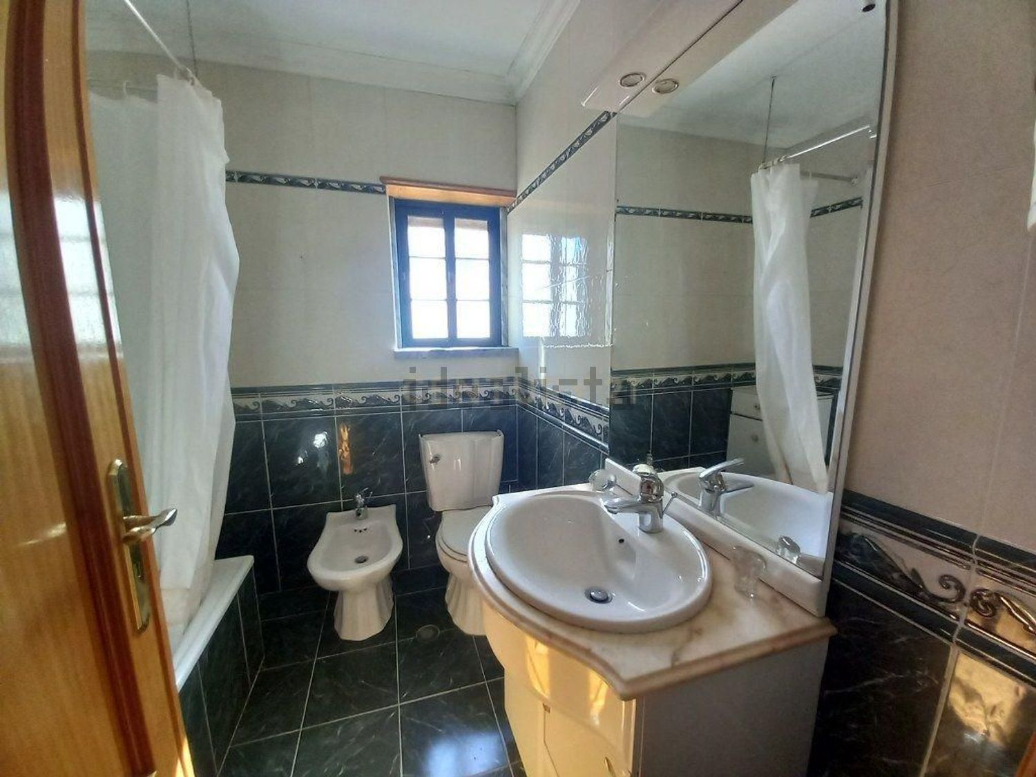 双拼别墅出售在Rua do Cerrado das Tramagueiras, 5 - 卫生间