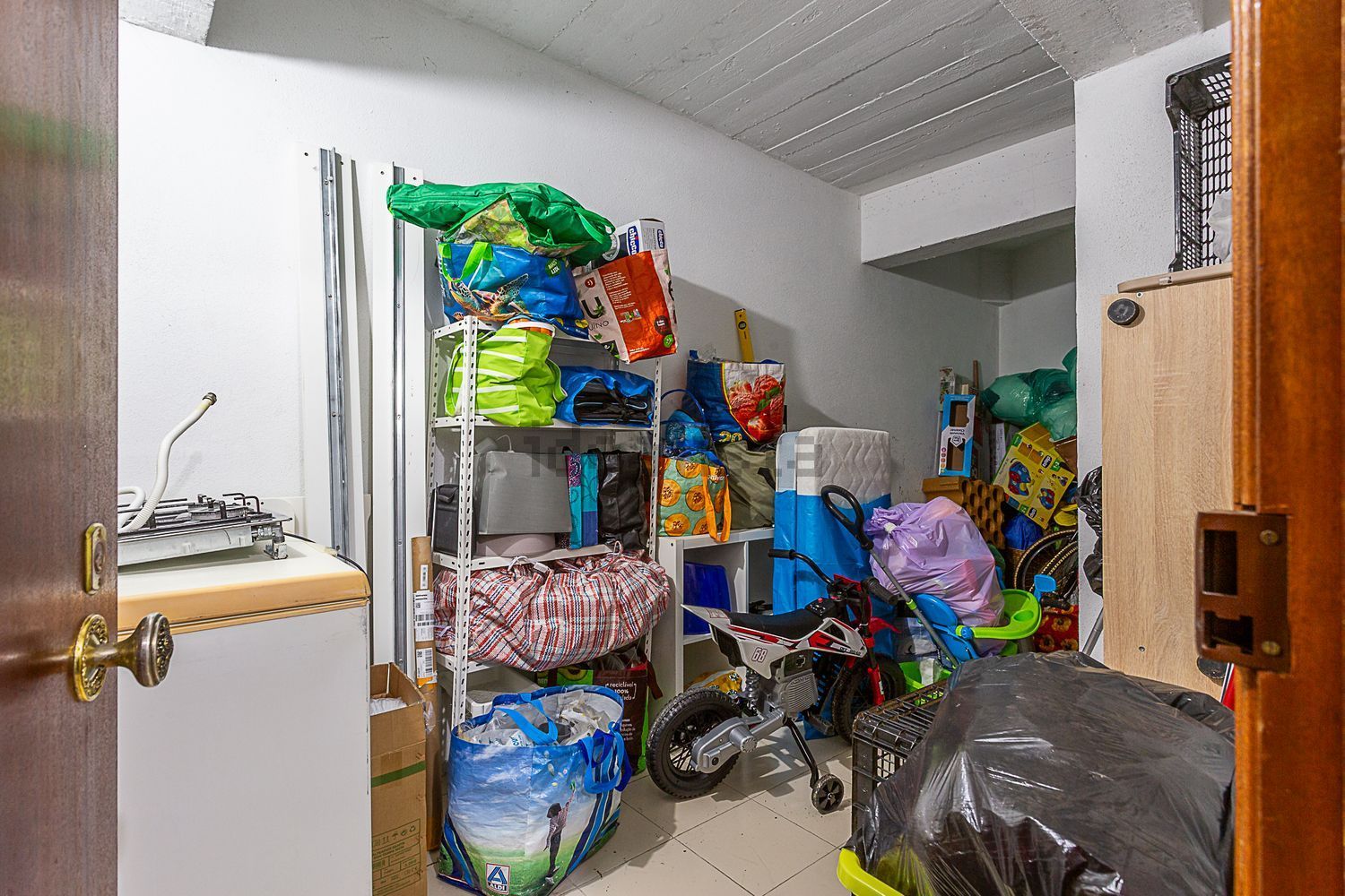 出租公寓 t2在Praça Arquimedes Silva Santos - 储藏室