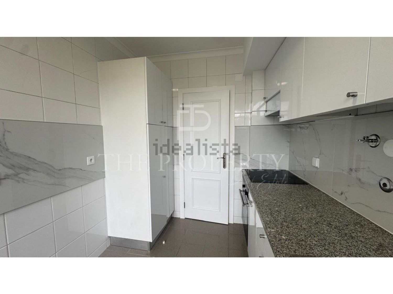 公寓 t3出售在Avenida Arsenal do Alfeite - 厨房