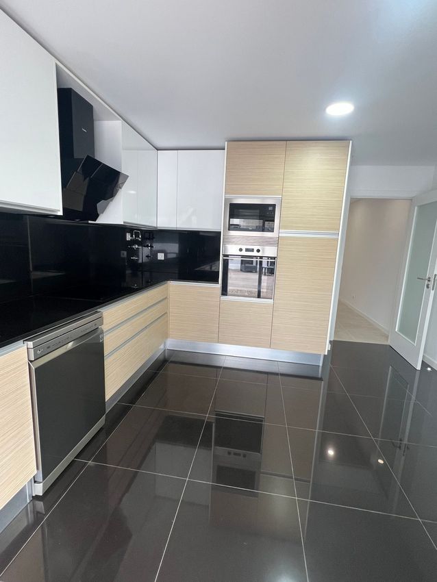 出租双拼别墅在Avenida do Seixal, 109