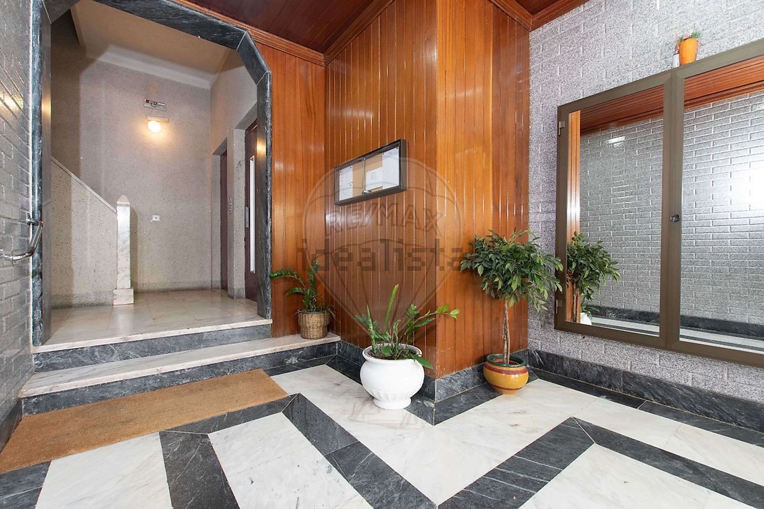 公寓 t2出售在Avenida 25 de Abril - 客厅