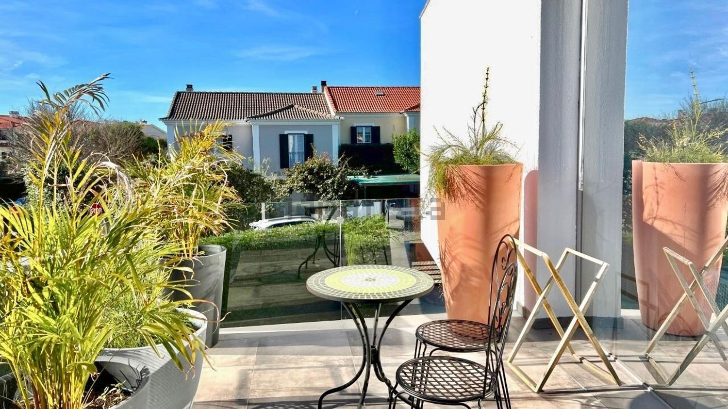 小楼房或独栋别墅出售在Rua Mato das Cruzadas - 游泳池