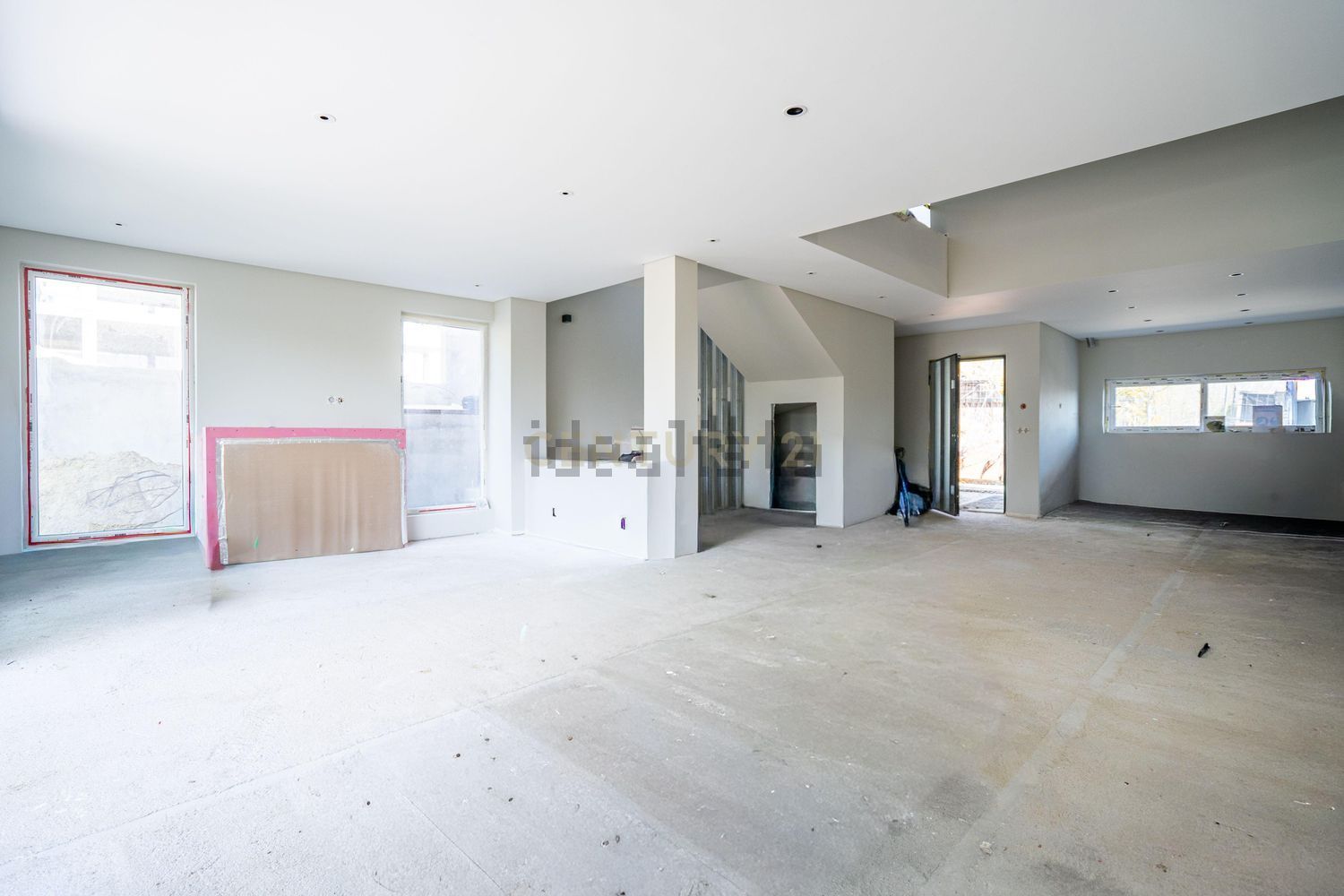 小楼房或独栋别墅出售在Rua Capitão Salgueiro Maia - 居住