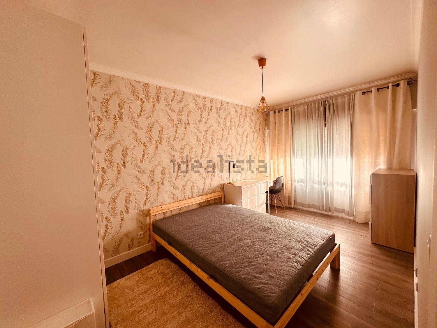 出租房间在Rua Salgueiro Maia, 36 - 卧室