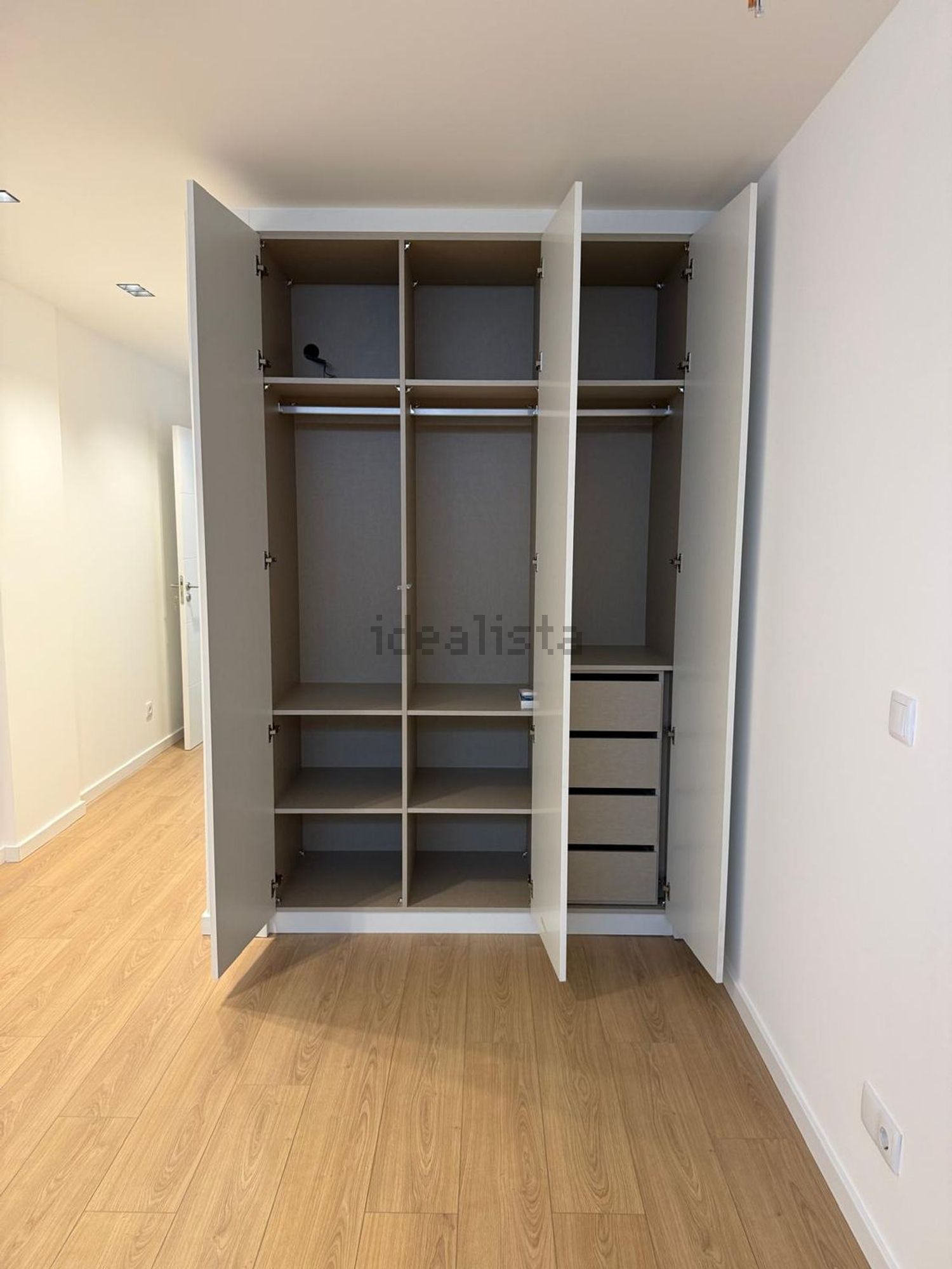 公寓 t3出售在Estrada Santa Sofia, 22 - 试衣间