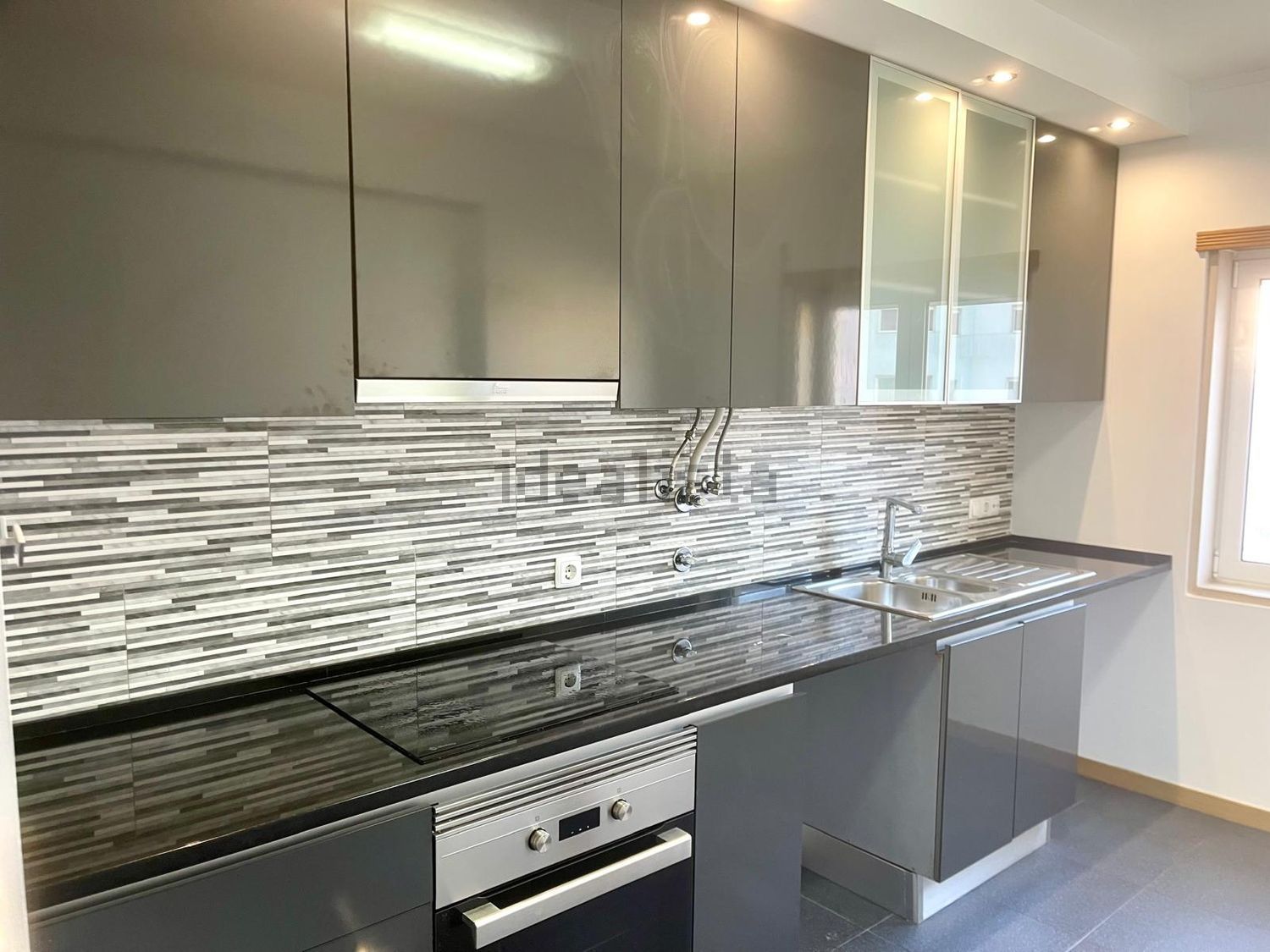 出租公寓 t3在Praceta Ema Reis, 11 - 厨房