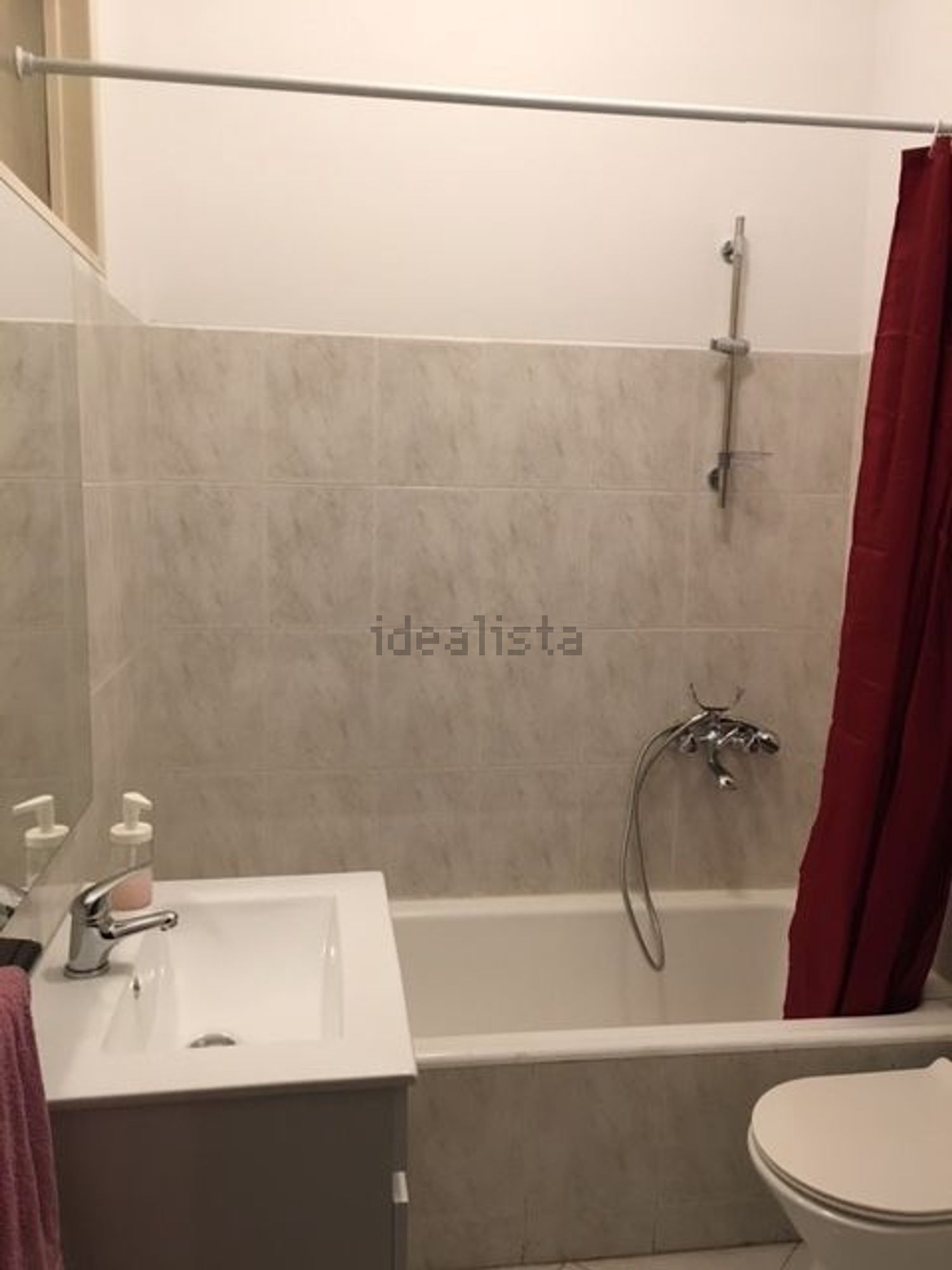 出租房间在Rua Conselheiro José Silvestre Ribeiro, 8 - 卫生间