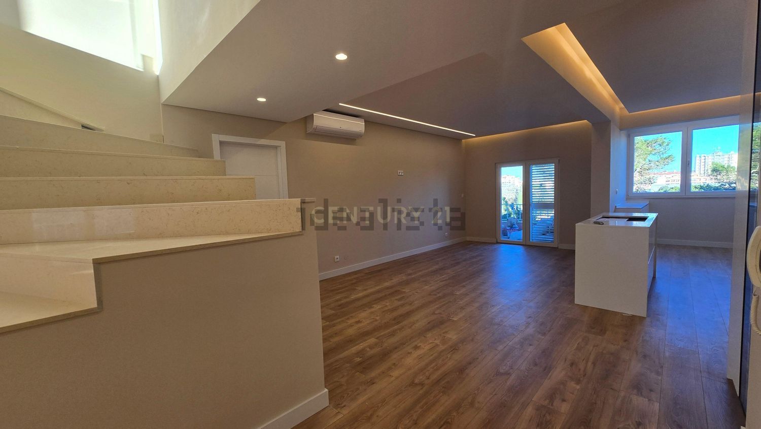 复式公寓出售在Costa da Guia - 照片