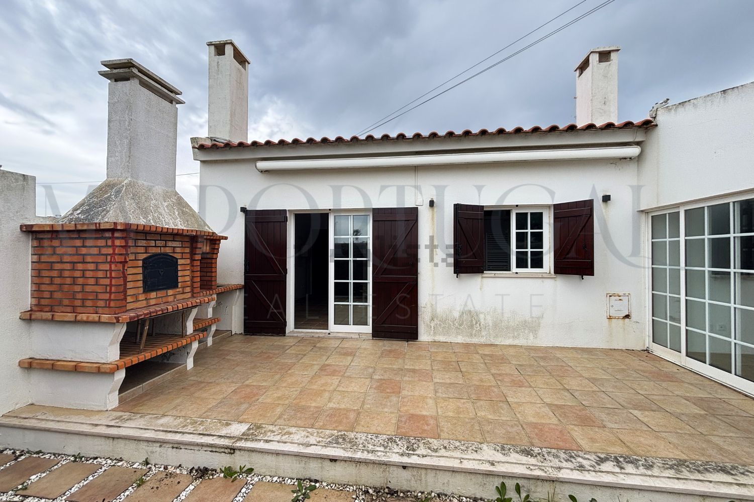 出租小楼房或独栋别墅在Praceta da Liberdade - 外立面