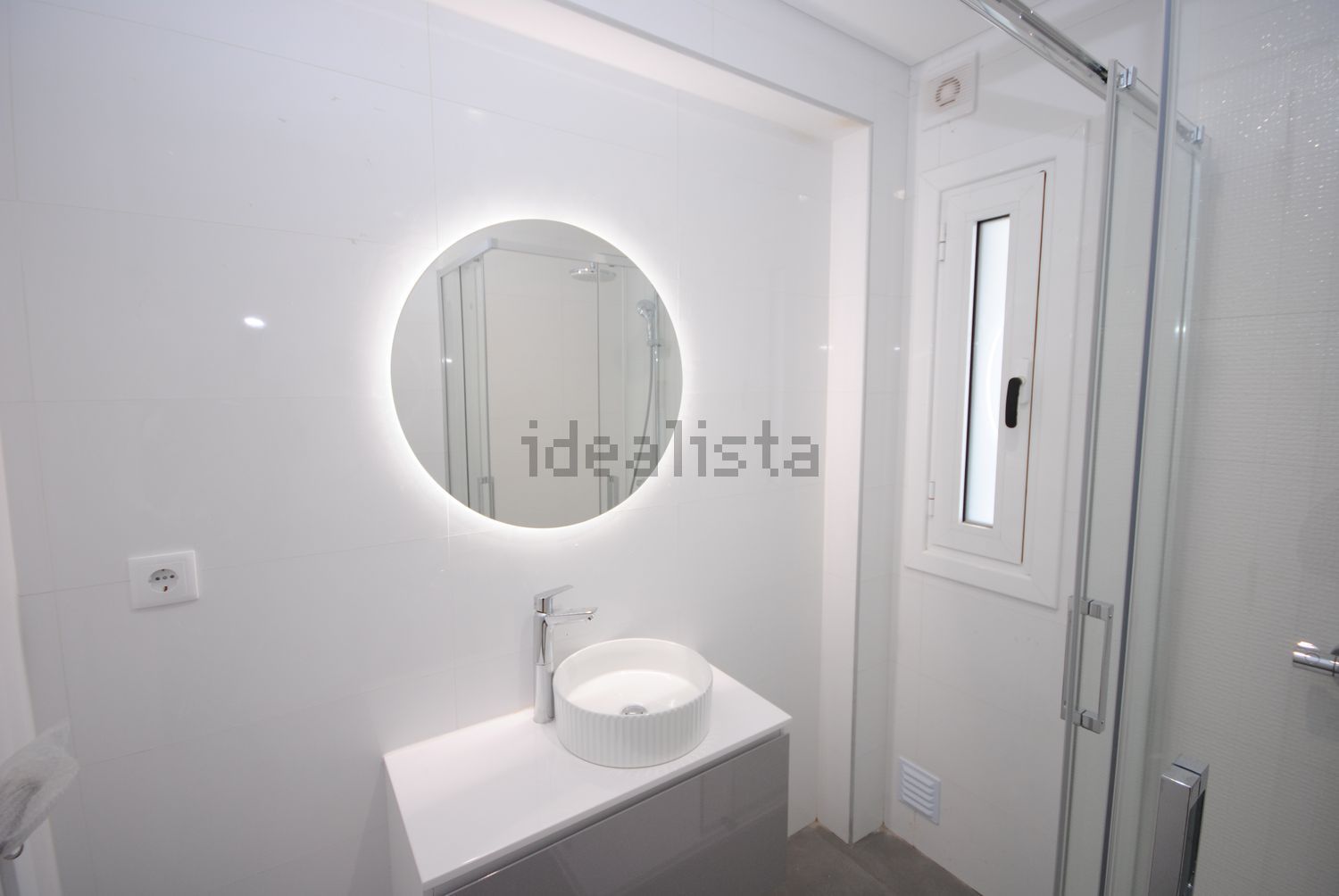 双拼别墅出售在Rua das Flores - 卫生间