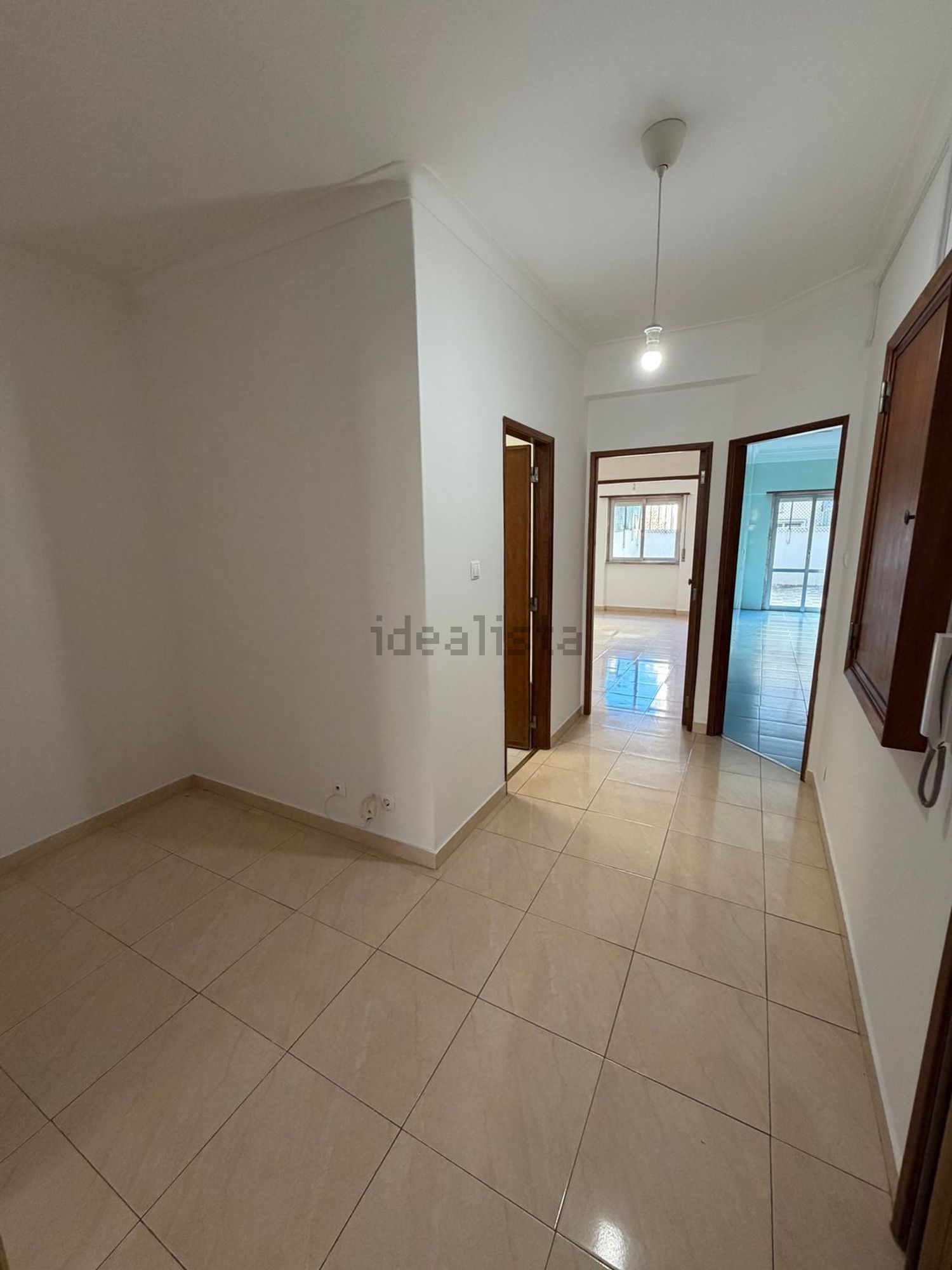 公寓 t2出售在Rua Bento de Jesus Caraça, 22 - 过道