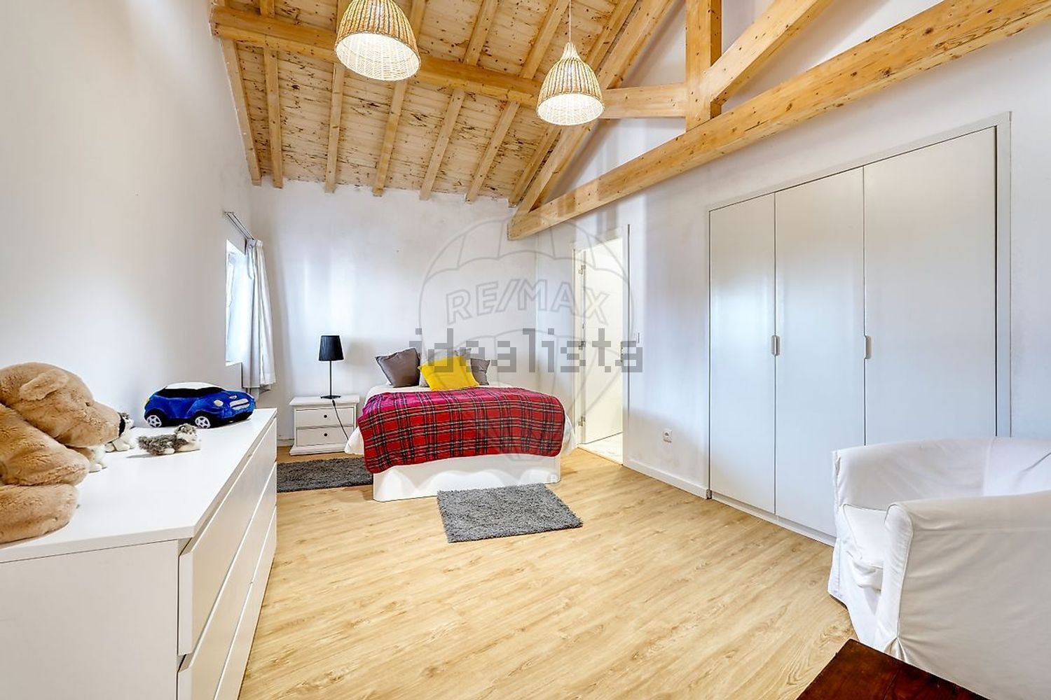 小楼房或独栋别墅出售在Rua da Liberdade - 卧室