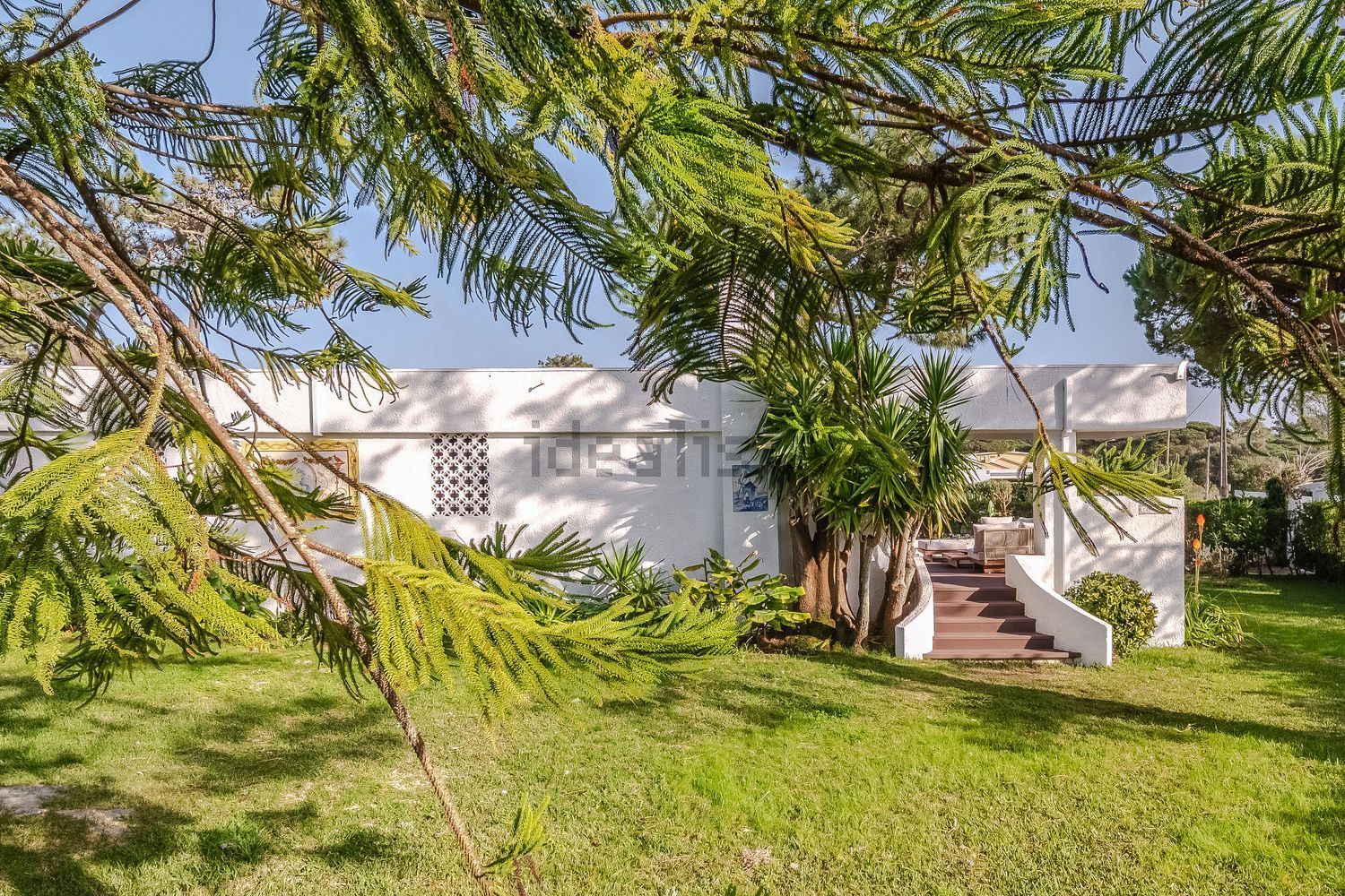 小楼房或独栋别墅出售在Rua das Quintas - 花园