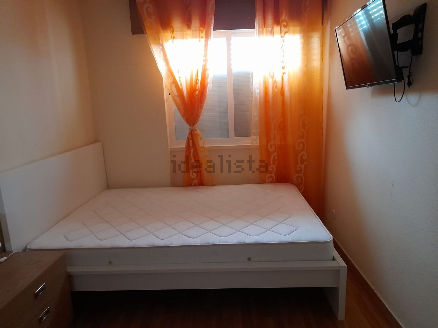 出租房间在Praça Alexandre Herculano, 3 porta - 卧室