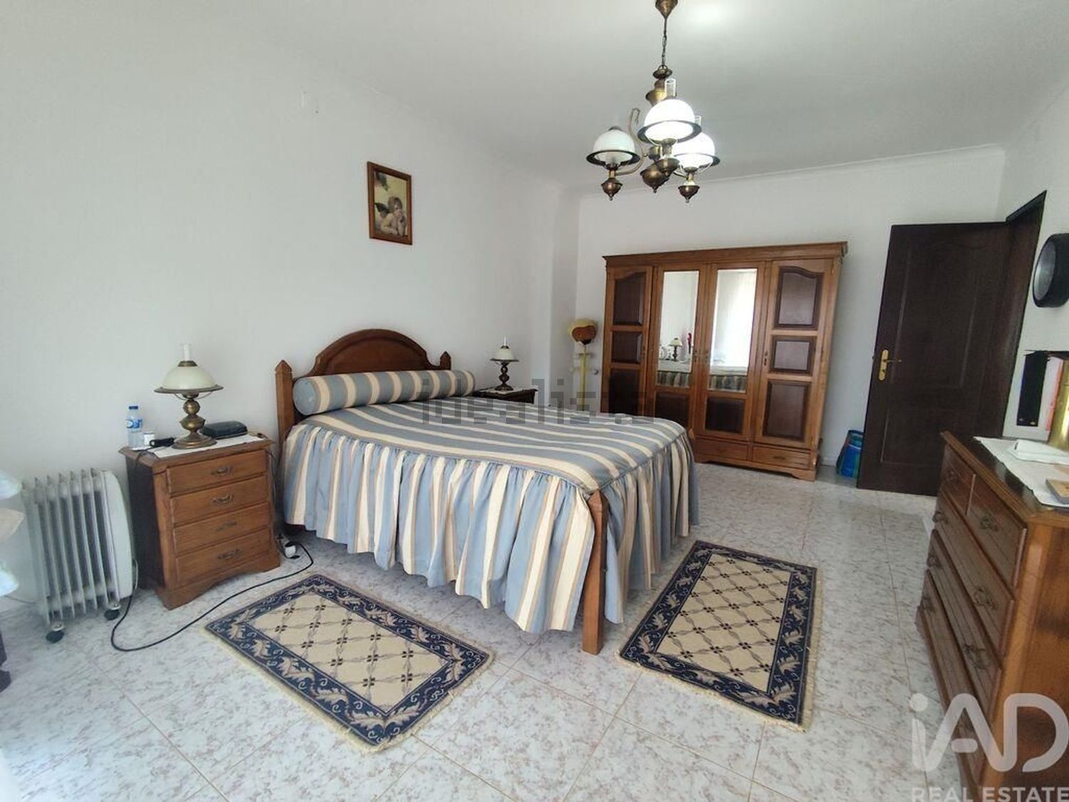 小楼房或独栋别墅出售在Lamas e Cercal - 卧室