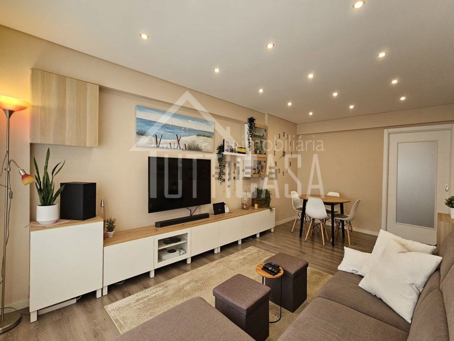 公寓 t3出售在Avenida Azedo Gneco G6 - 客厅