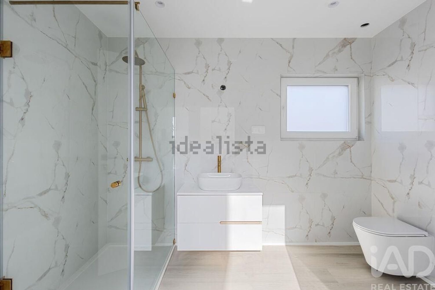 小楼房或独栋别墅出售在São Pedro da Cadeira - 照片