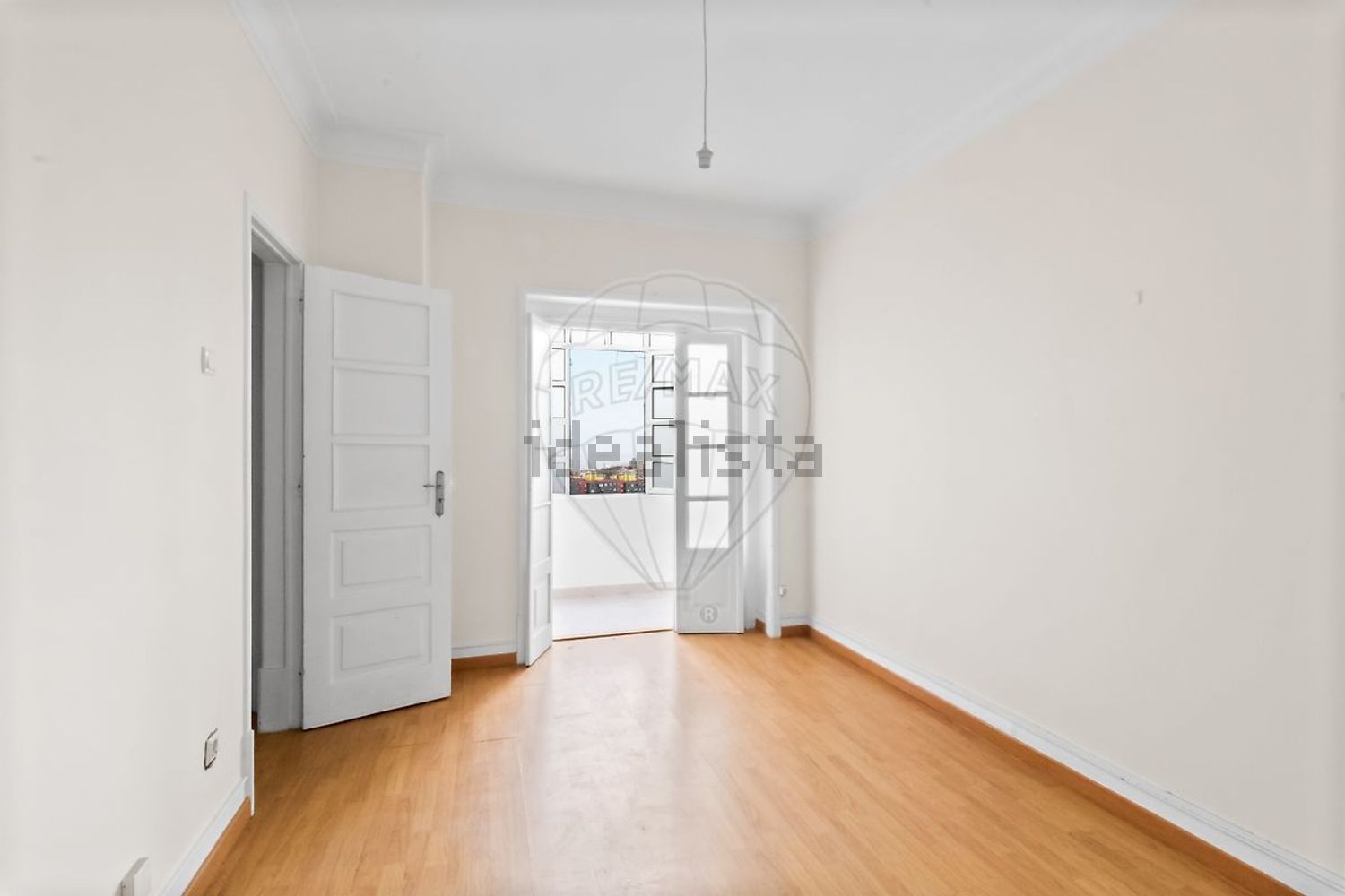 公寓 t2出售在Praça Aires de Ornelas - 居住