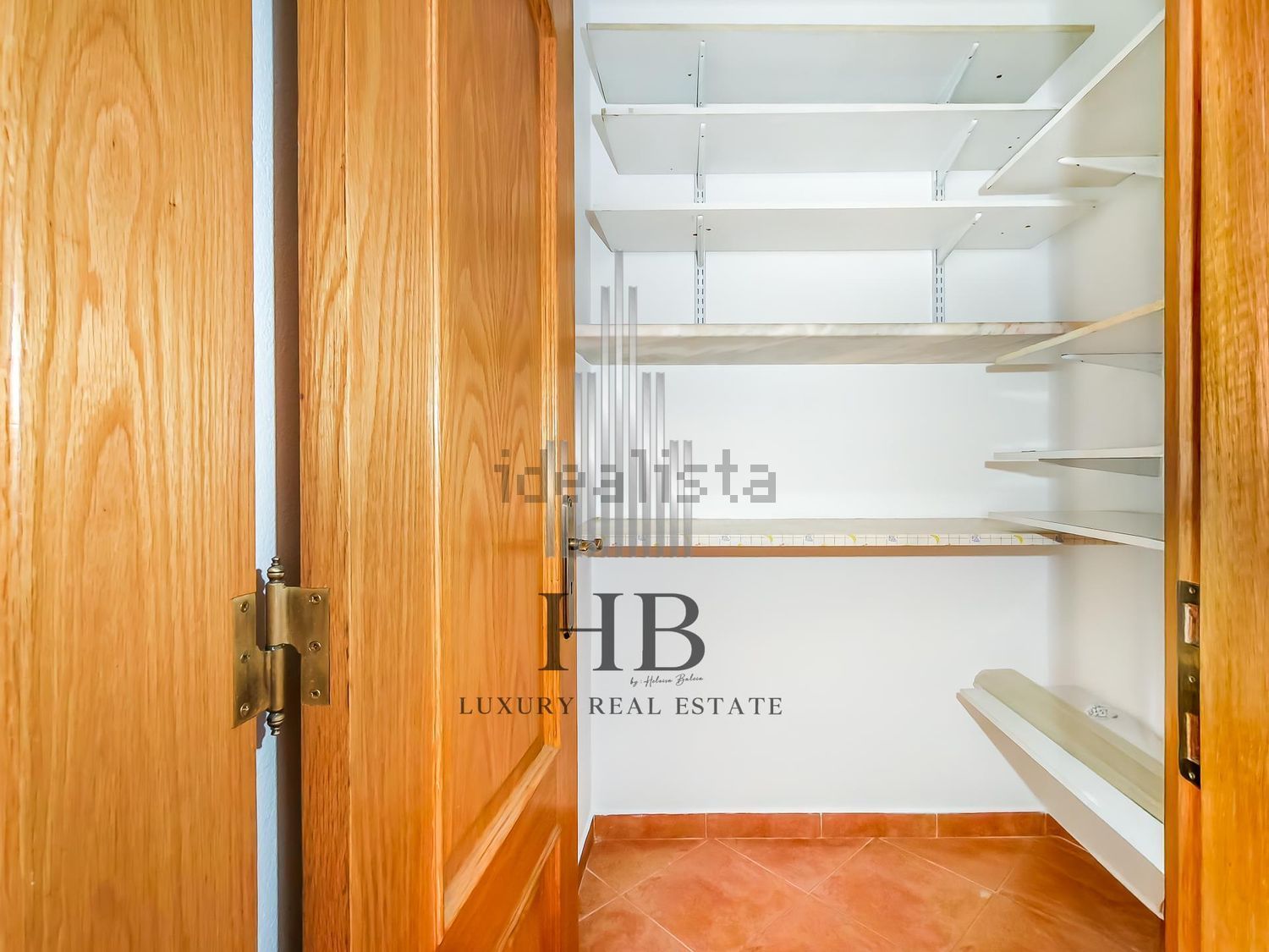 公寓 t2出售在Venda do Pinheiro e Santo Estêvão das Galés - 试衣间