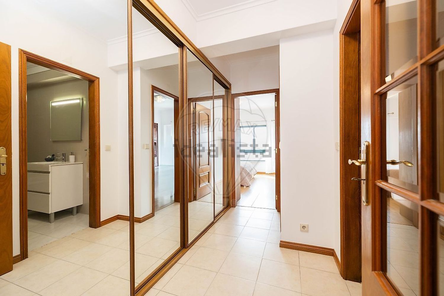 公寓 t2出售在Rua Poço - 过道