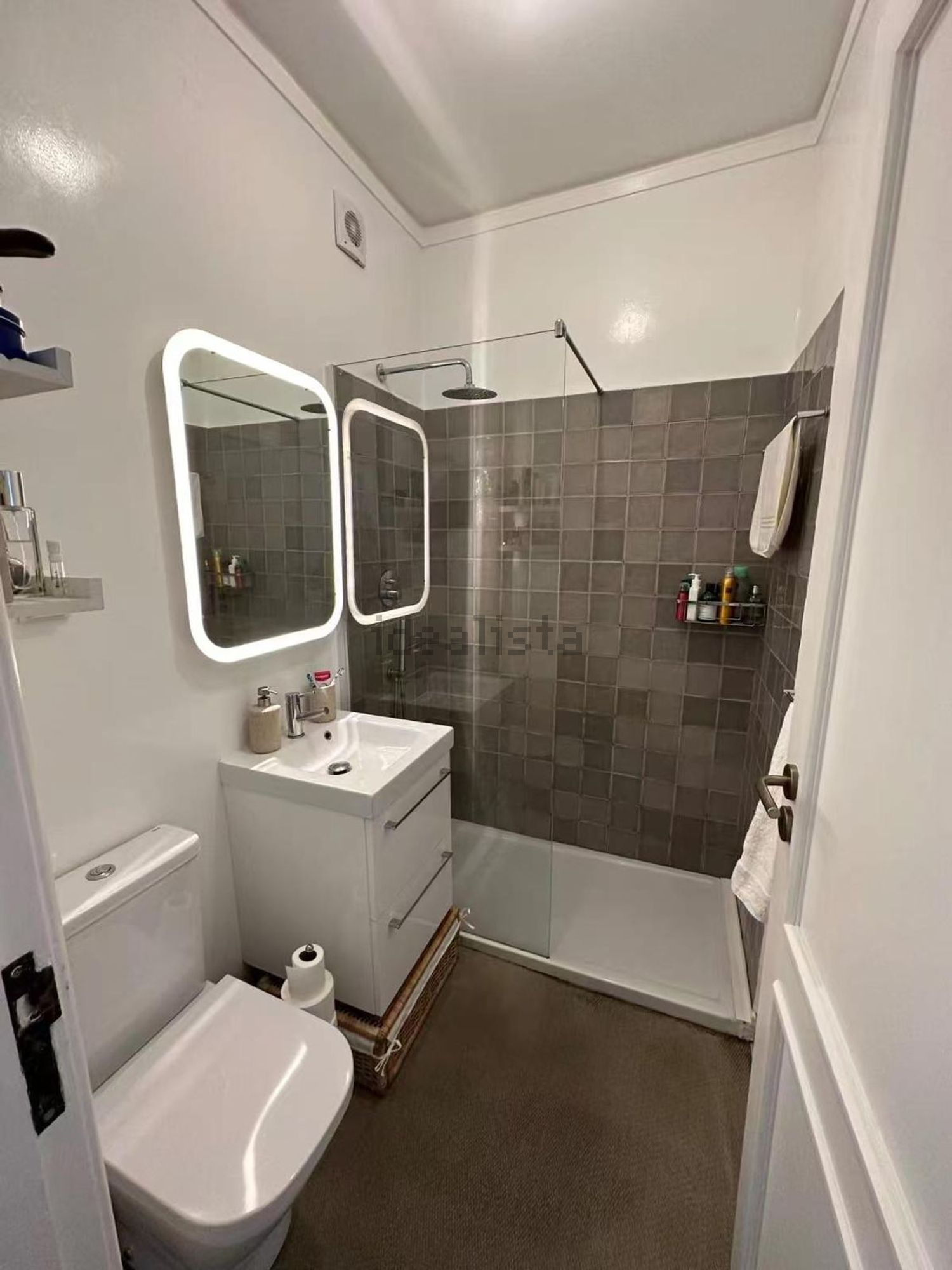 公寓 t1出售在Sete Rios - 卫生间