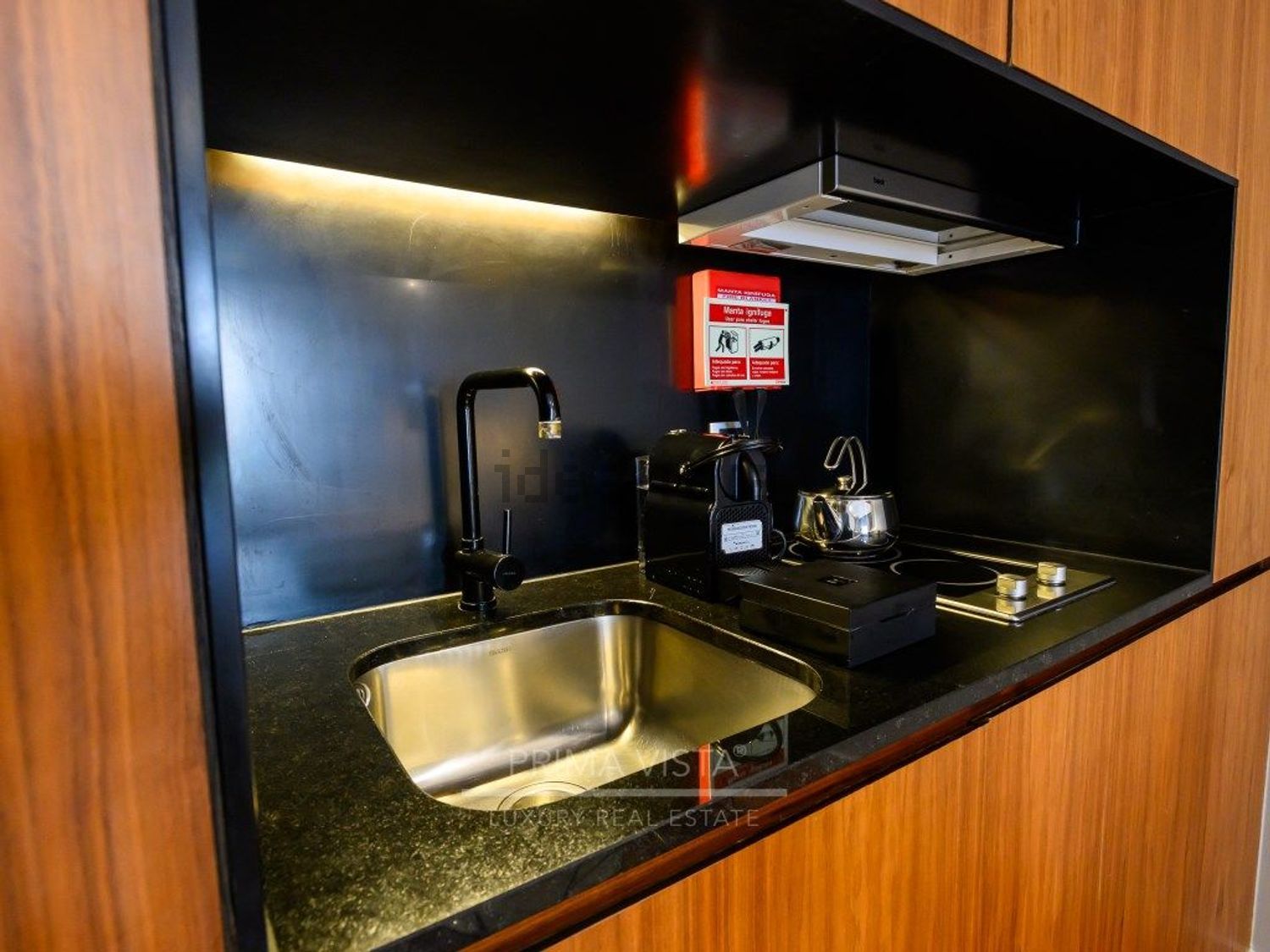 T0（单人公寓）出售在Rua Rodrigo da Fonseca, 4 - 厨房