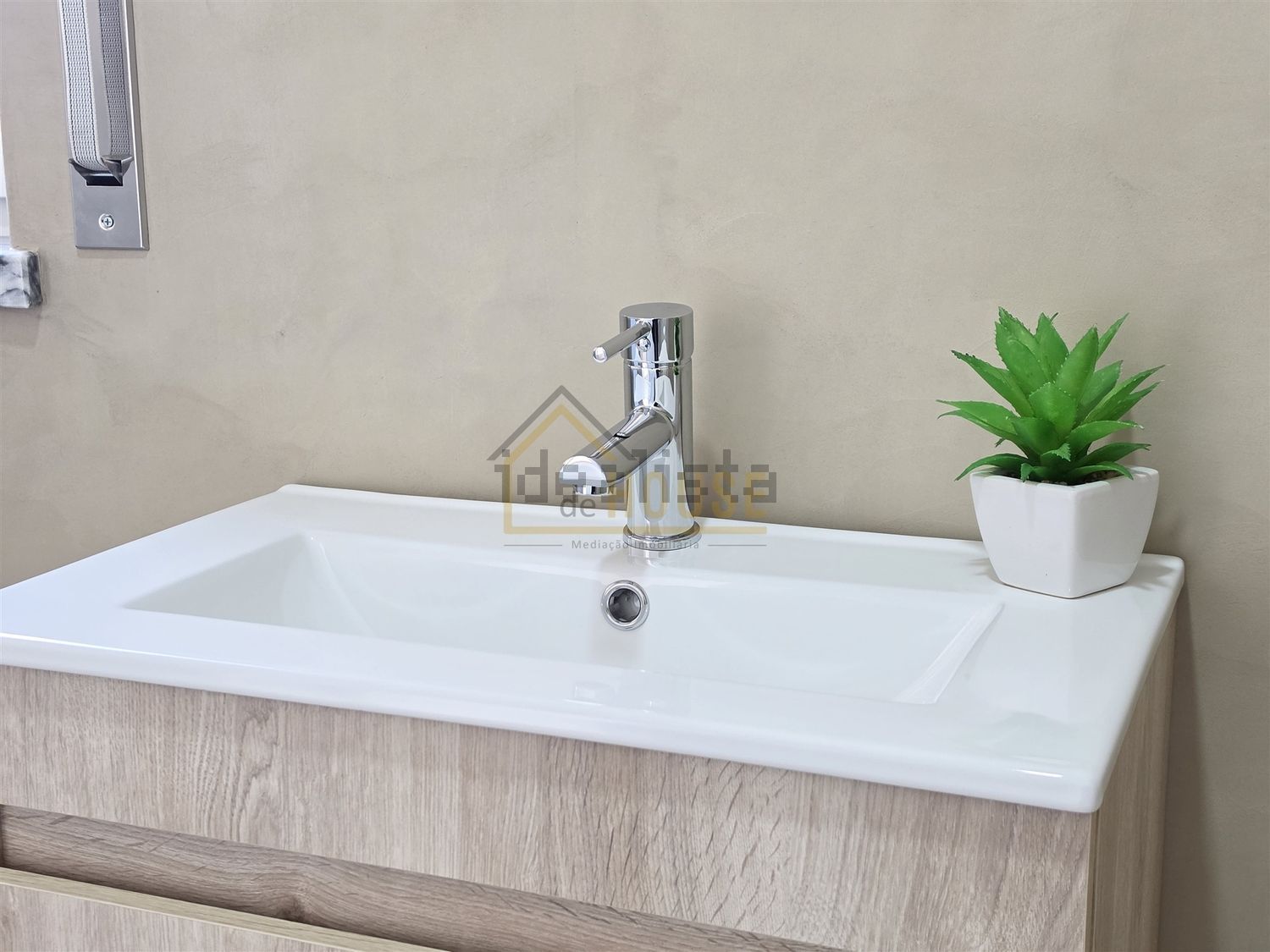 小楼房或独栋别墅出售在Rua da Cerda - 卫生间