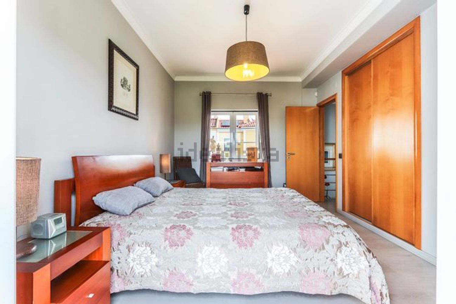 小楼房或独栋别墅出售在Praceta Santo António - 卧室