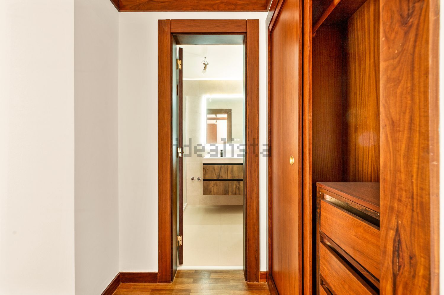 出租双拼别墅在Rua Ribatejo, 42 - 过道