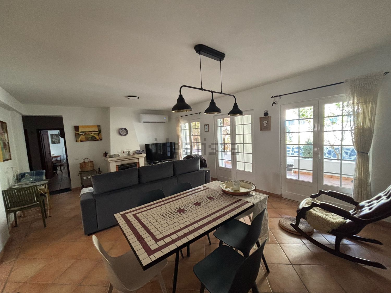 联排别墅出售在Estrada N253 s/n - 客厅