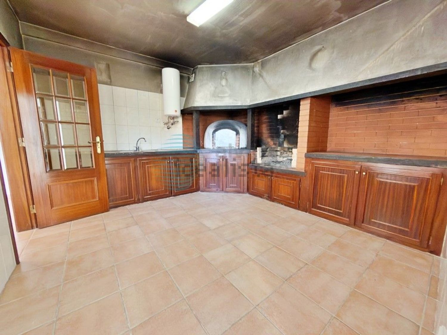 小楼房或独栋别墅出售在Rua 1° de Maio, 3 - 厨房