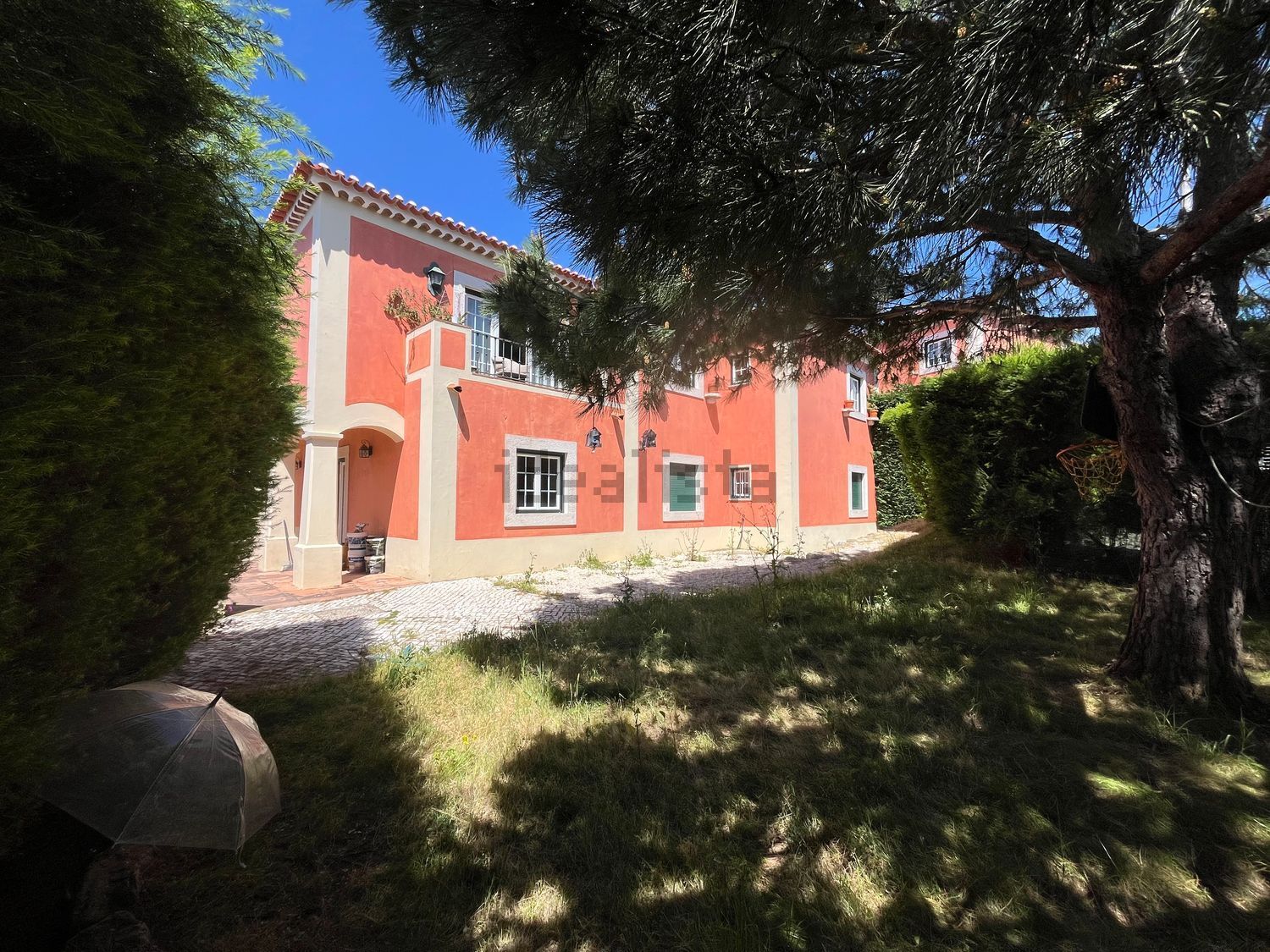 出租公寓 t3在Rua Avencas, 88 - 花园