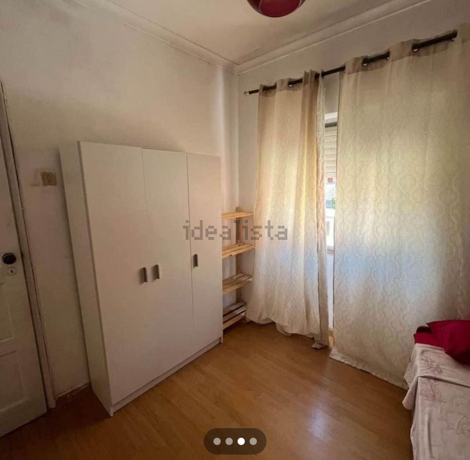 出租房间在Avenida José Elias Garcia, 181 . 2 esq - 卧室