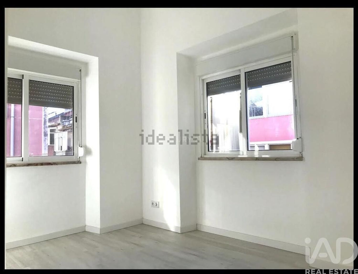 公寓 t2出售在Moscavide e Portela - 居住