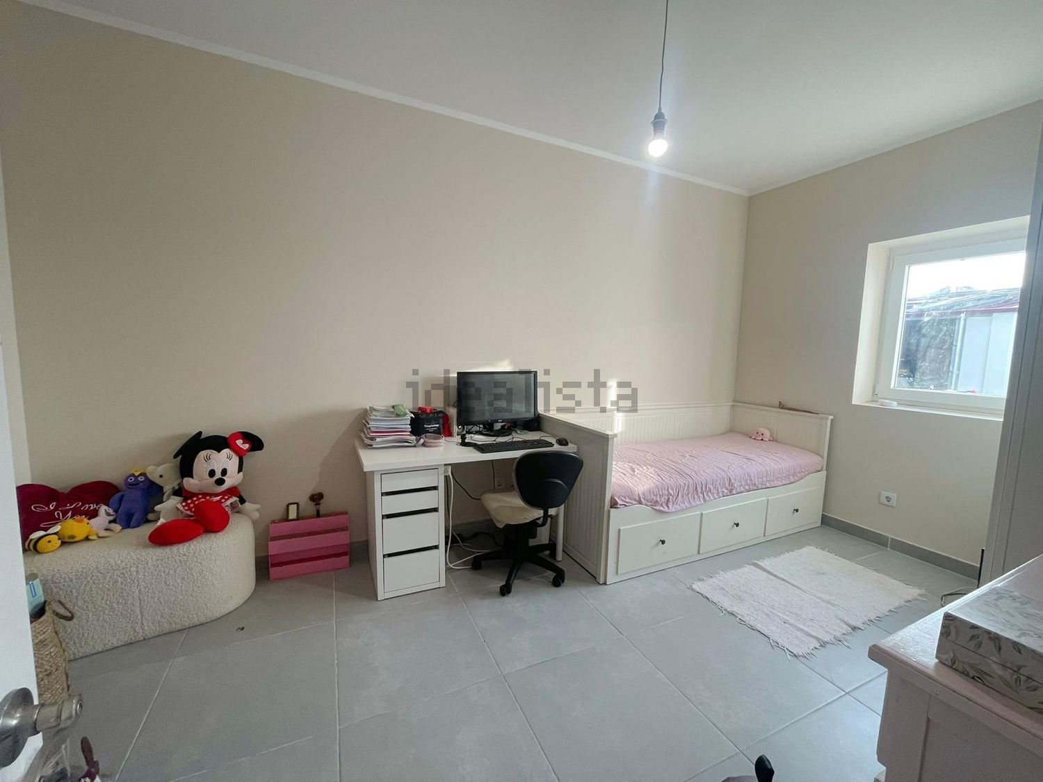 小楼房或独栋别墅出售在Estrada Municipal - 卧室