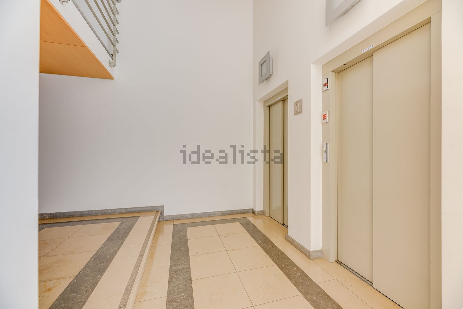 公寓 t3出售在Rua Doutor José da Cunha, 24 - 电梯