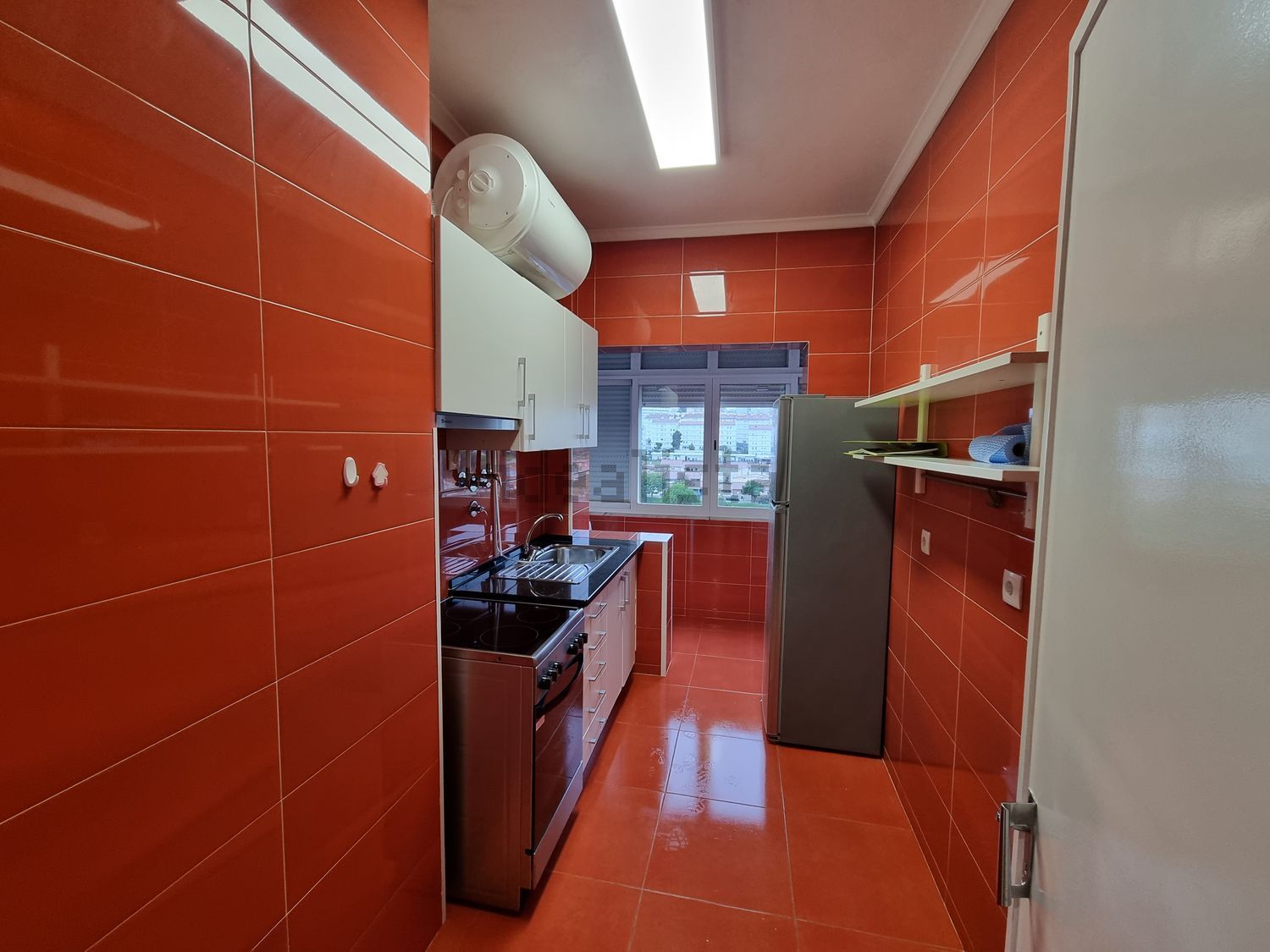 出租公寓 t2在Rua do Vale Formoso de Cima, 103 - 厨房