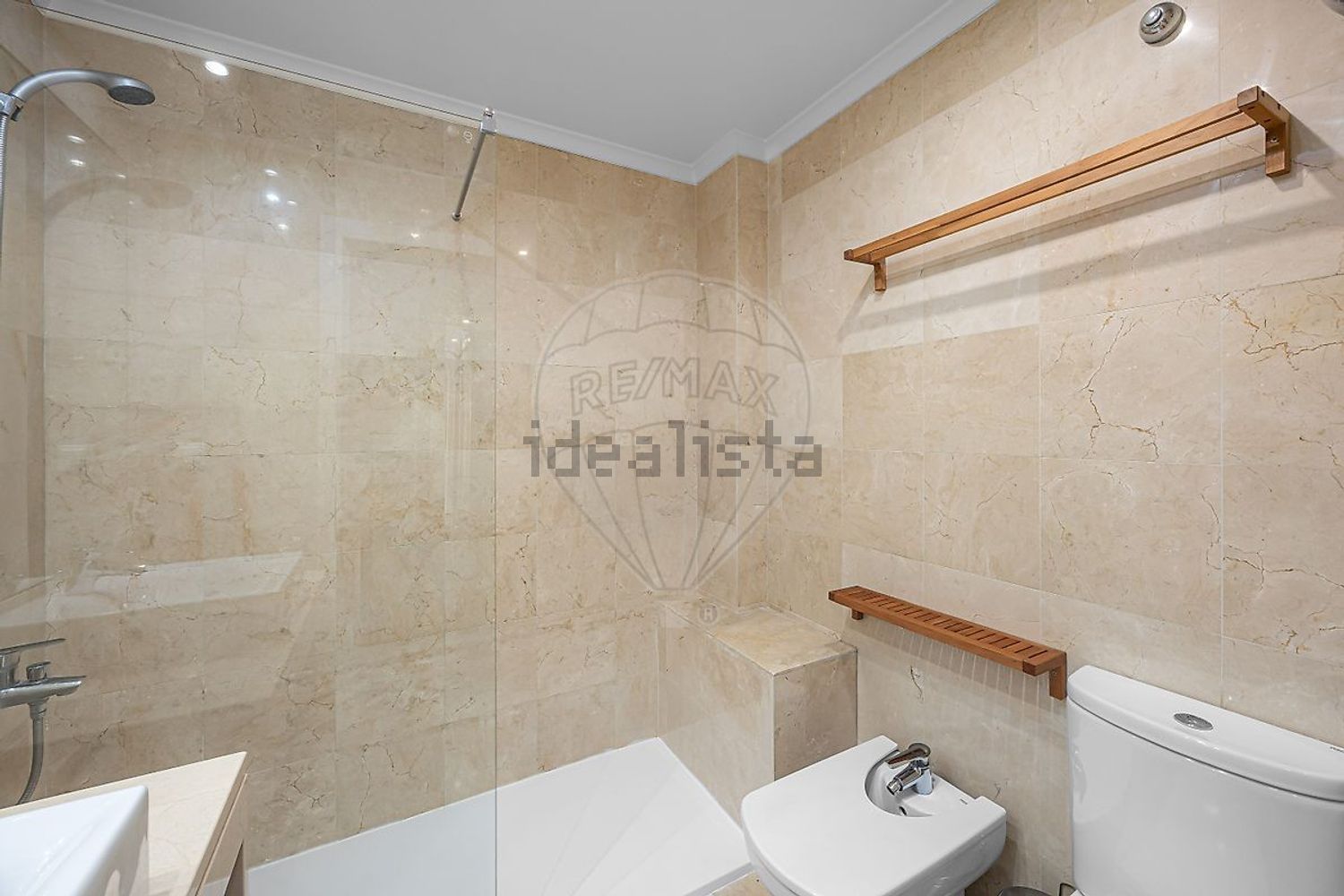 公寓 t1出售在Alameda dos Oceanos, 31 h - 卫生间