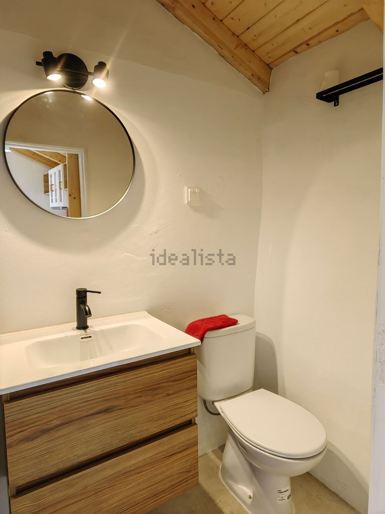 双拼别墅出售在Rua Sebastião Sobral Figueira, 39 - 卫生间