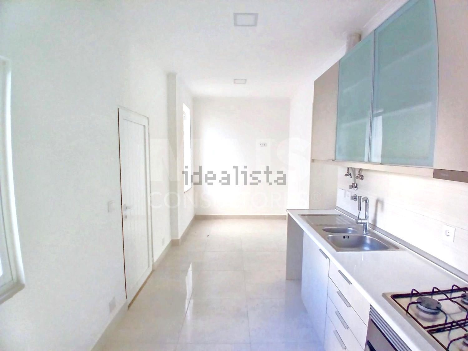 出租公寓 t2在Centro de Laranjeiro - 厨房