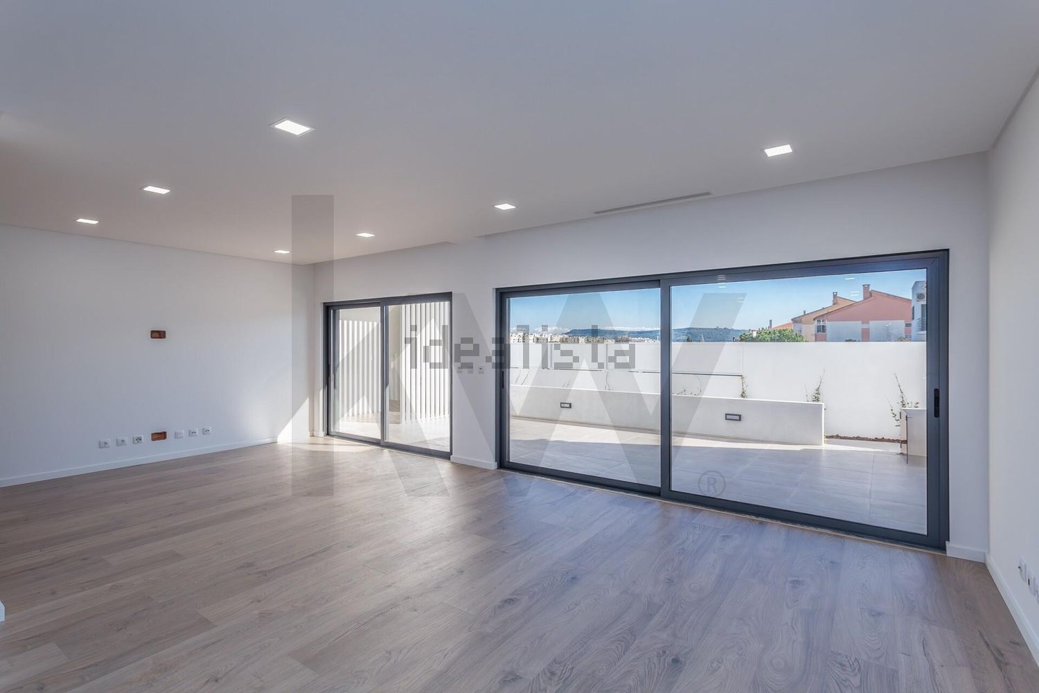 双拼别墅出售在Rua Marechal Craveiro Lopes s/n - 居住