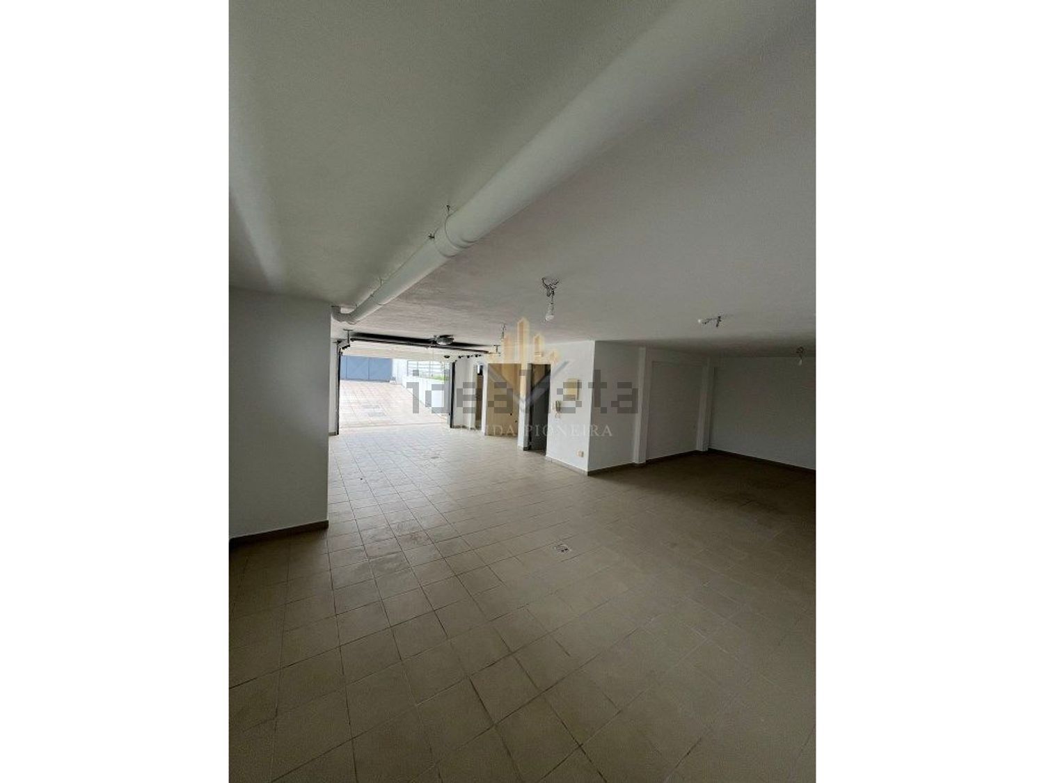 小楼房或独栋别墅出售在Rua Pulido Valente - 照片