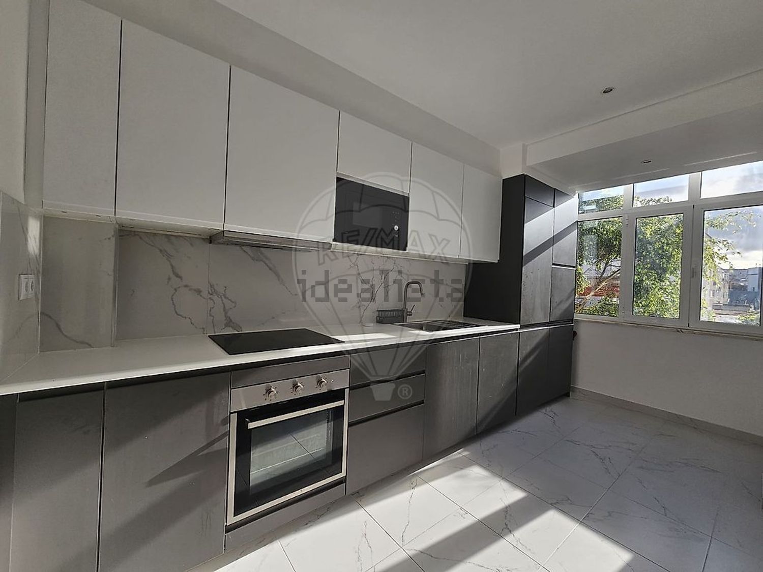 出租公寓 t2在Rua Paulo Reis Gil - 厨房