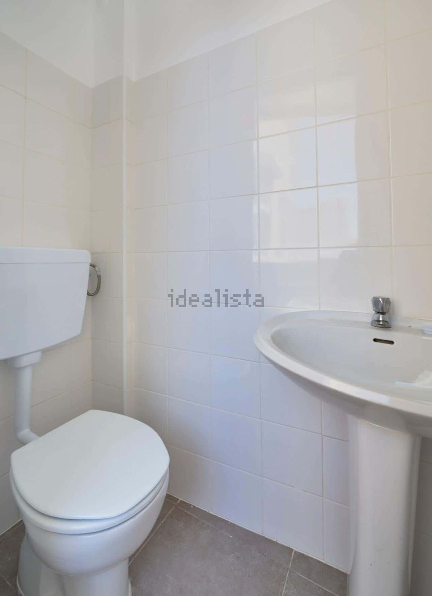 出租房间在Rua Barão de Sabrosa s/n - 卫生间