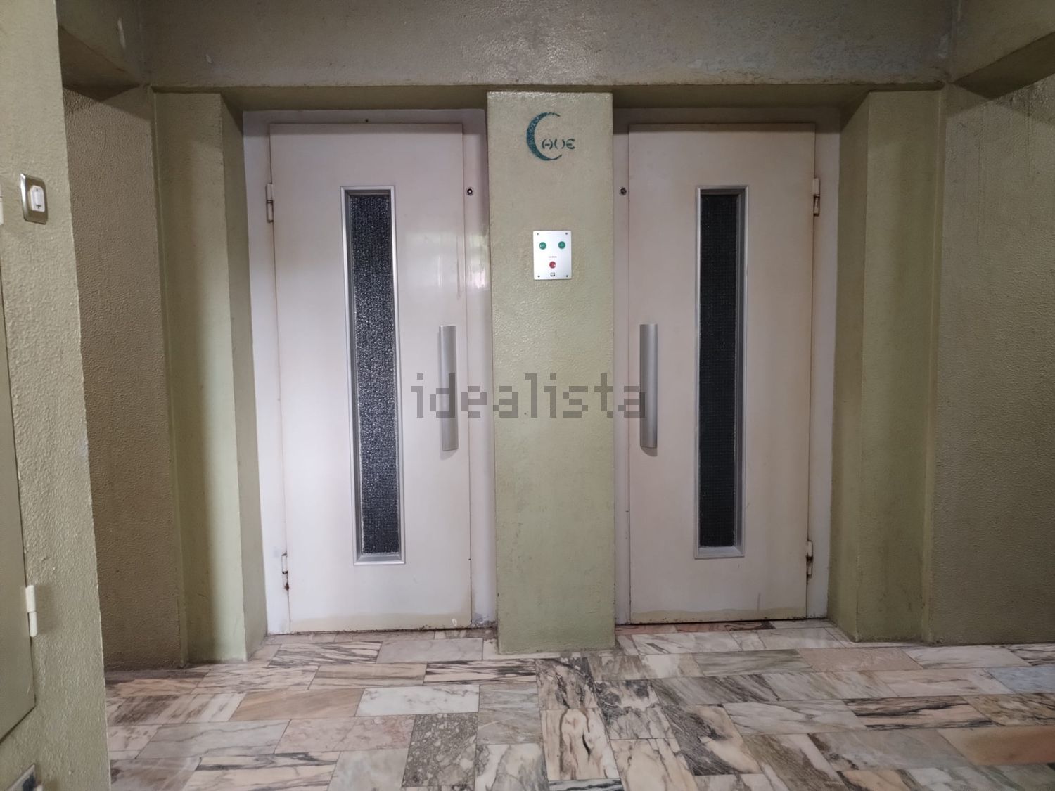 公寓 t1出售在Rua António Silva - 过道