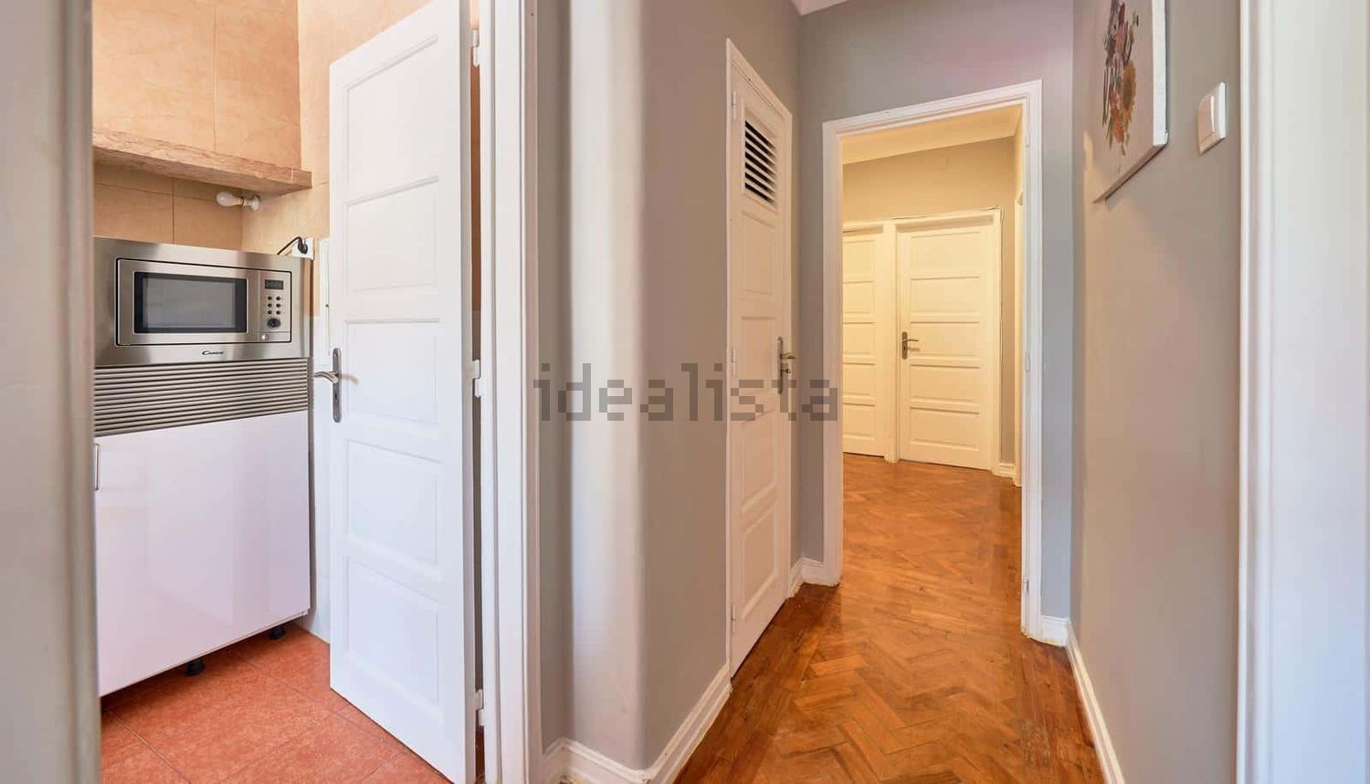 出租房间在Avenida Eduardo Jorge s/n - 照片