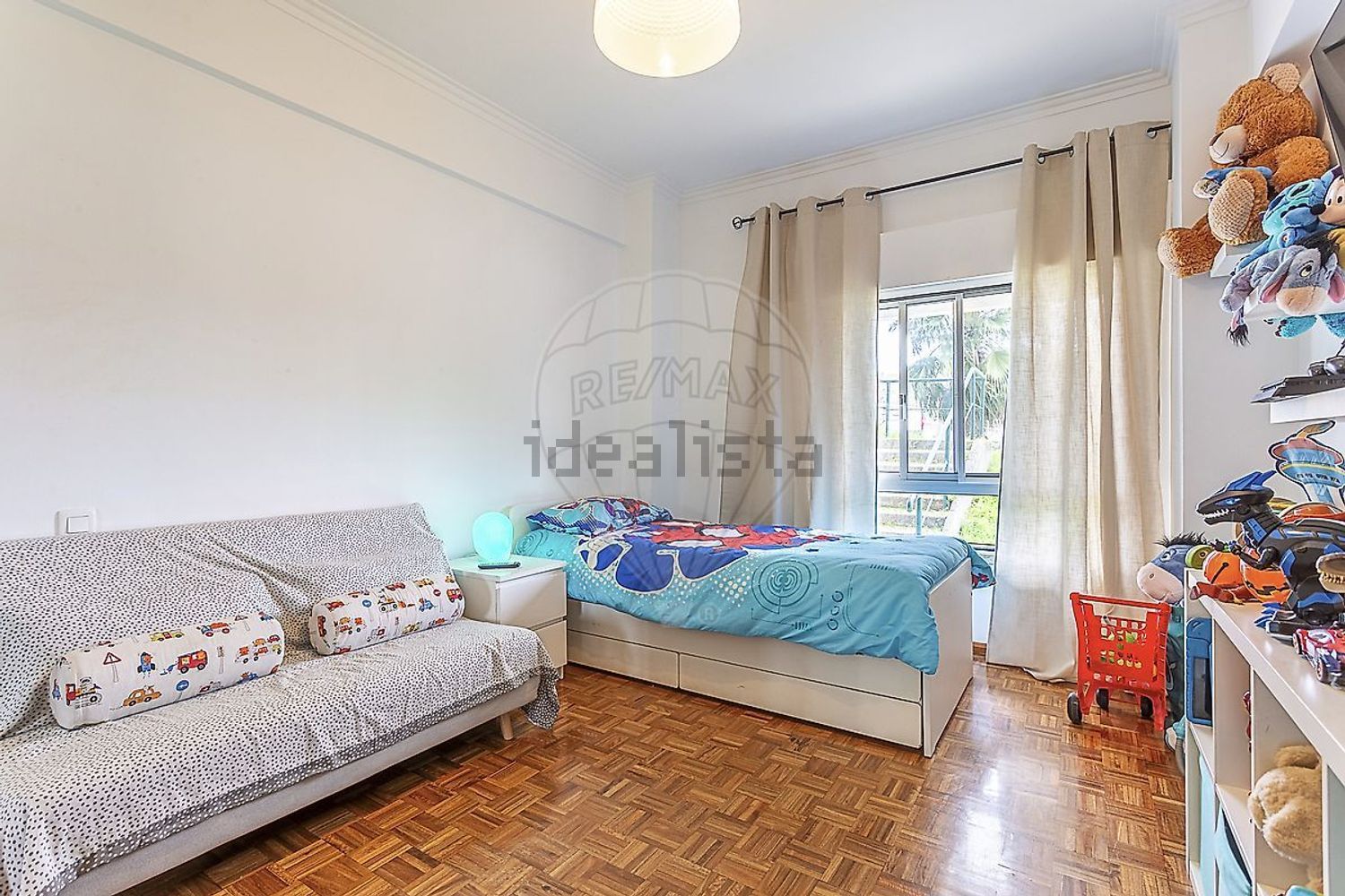 出租公寓 t2在Praça Arquimedes Silva Santos - 卧室