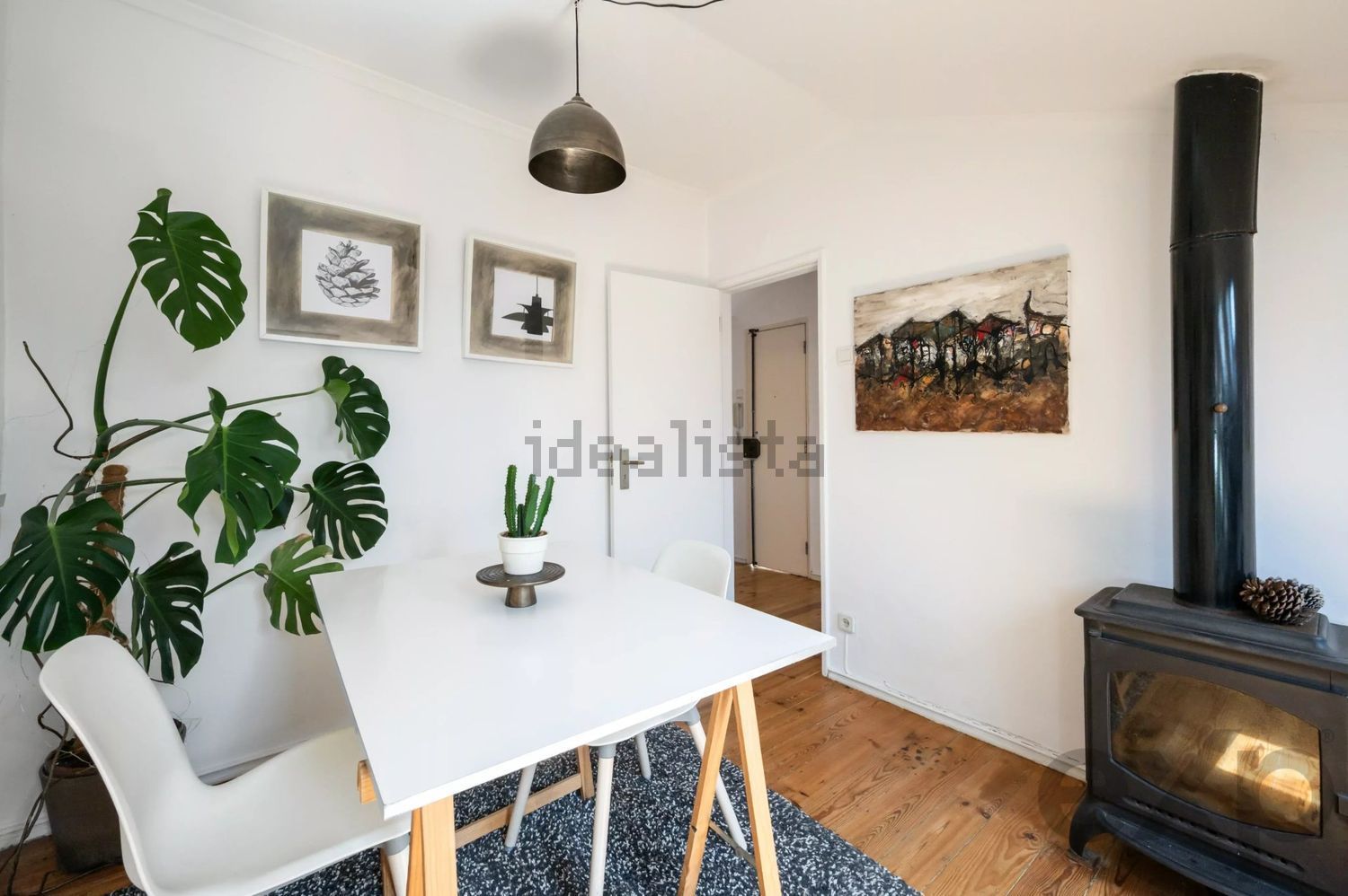 公寓 t1出售在Rua da Senhora do Monte - 客厅