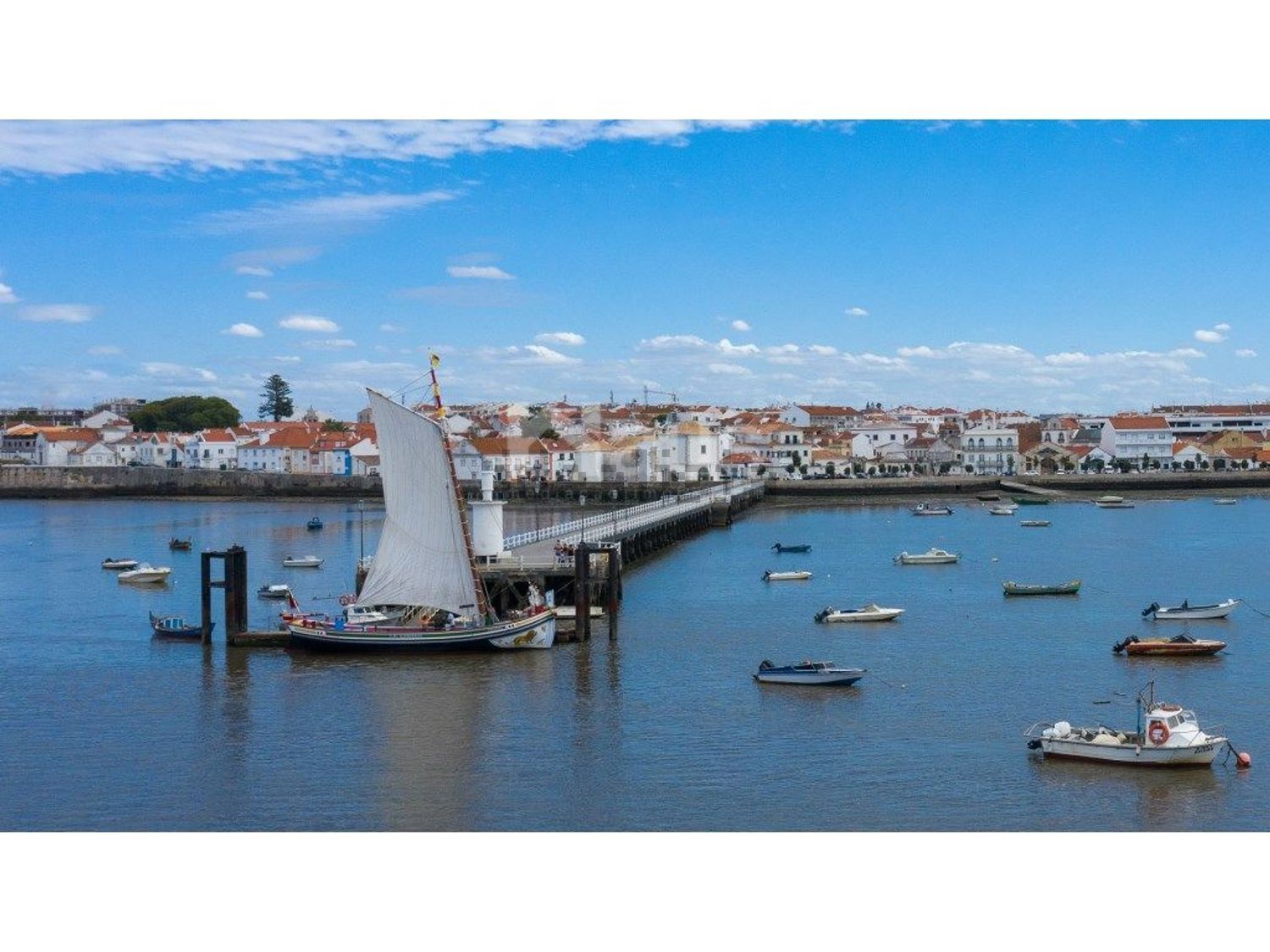 联排别墅出售在Rua dos Morangos - 视线